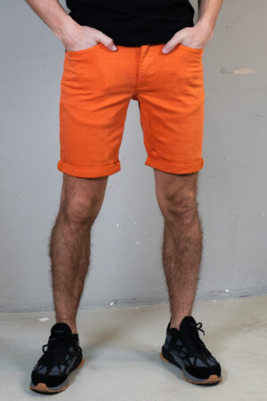 Korte broek oranje