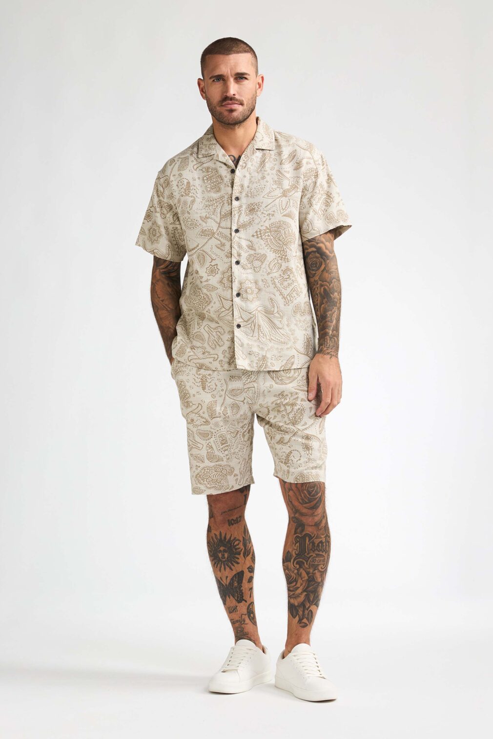 Petrol Short Print Light Tan
